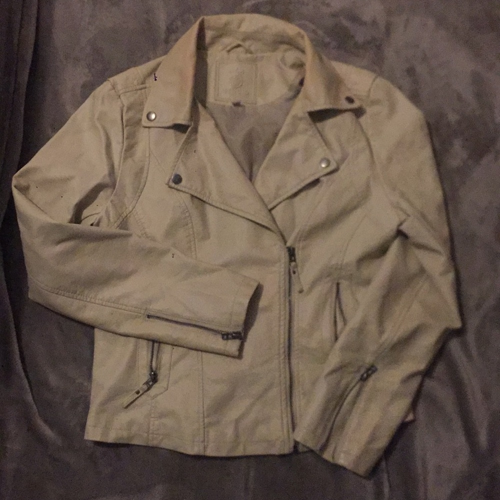 Max Studio Women L Leather Jacket